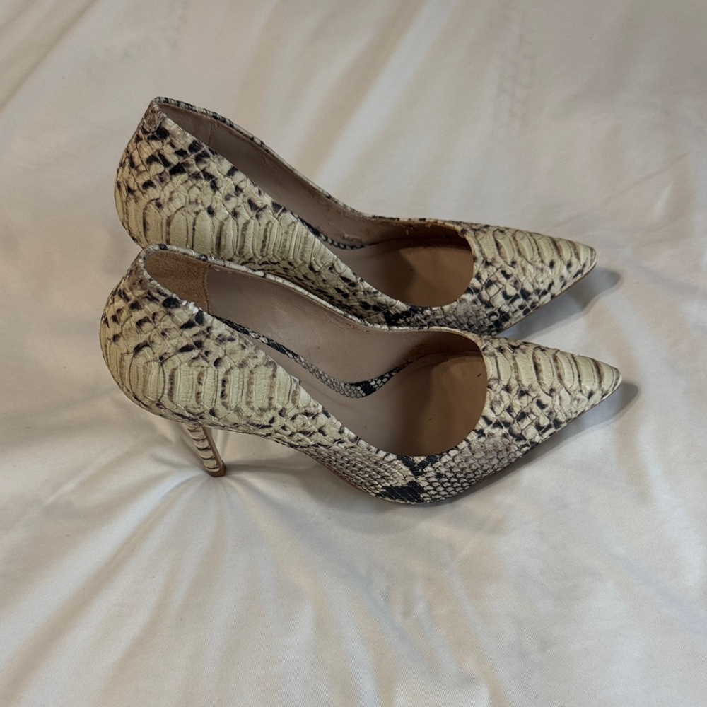 Steve Madden Beige Snakeskin Heels